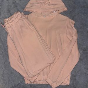 SALMON/PEACH JOGGER SET